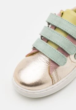 Friboo Leather - Sneakers Laag - Gold -Modekledingwinkel 164df975b53f4aae85c0ea26263c4dcb