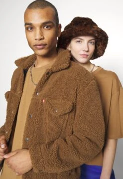 YOURTURN 3Pack Unisex - T-Shirt Basic - Light Green/Lilac/Light Brown 15 YOURTURN 3Pack Unisex - T-Shirt Basic - Light Green/Lilac/Light Brown -Modekledingwinkel 376c0de2411d41378982c38f7242bbaf