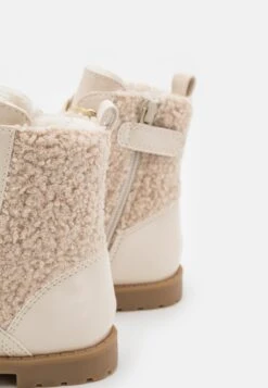 Friboo Veterboots - Nude -Modekledingwinkel 4962b11886164aecbbd42ea690c24d22