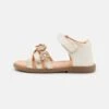 Friboo Sandalen - Off-White -Modekledingwinkel 4bbcaac0c26244b0bfdfa0896ec17a0c