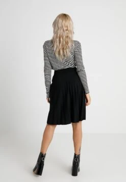 A-Lijn Rok - Black 9 A-Lijn Rok - Black -Modekledingwinkel 5053c38cb0014b659c7b9f981ef22899