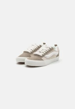 Vans Knu Skool Unisex - Skateschoenen - Beige/Light Brown/White -Modekledingwinkel 5cb5ccb621c34203b61f10ff09adf4bd