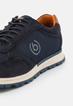 Bugatti Stranger - Sneakers Laag - Dark Blue -Modekledingwinkel 6988f5e529b1424f90e16fcc1b4aa80c