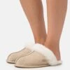 Ugg Scuffette - Pantoffels - Mustard Seed/Natural -Modekledingwinkel 71744e0028554ac09bd5778e810b9ca8
