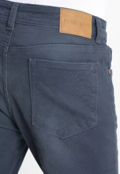 Pier One Coloured Baron - Slim Fit Jeans - Dark Blue 11 Pier One Coloured Baron - Slim Fit Jeans - Dark Blue -Modekledingwinkel 8190d0381c3340488df2e1b56401ad3b