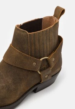 Cowboy-/Bikerlaarsjes - Roc Whisky -Modekledingwinkel 8da8c1a73ffc4e8295d74ad389e202f5