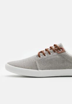 Pier One Unisex - Sneakers Laag - Light Grey -Modekledingwinkel 8f5660aa856d43a69db14e309615dd5c