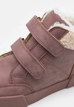 Friboo Sneakers Hoog - Mauve 13 Friboo Sneakers Hoog - Mauve -Modekledingwinkel 918ed9a015994fb4ba8e9a4b1afa3996