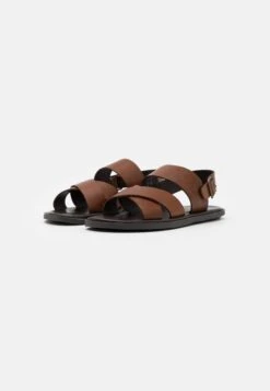 Pier One Unisex - Sandalen - Cognac 13 Pier One Unisex - Sandalen - Cognac -Modekledingwinkel 93d59b6c78964396a0134fb24776a5f7