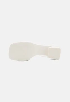 Call It Spring Vickie - Sandalen - White -Modekledingwinkel 99b2037c520e4ef9958077820096fbd7