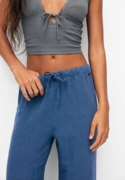 PULL & BEAR Flowing Faded - Broek - Blue 10 PULL & BEAR Flowing Faded - Broek - Blue -Modekledingwinkel 9d68cf5f5137401da86c8668bd0f0d91