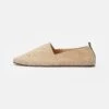 Pier One Rena Espadrille Unisex - Espadrilles - Beige 2 Pier One Rena Espadrille Unisex - Espadrilles - Beige -Modekledingwinkel a5502e5541174ffa825dc4aeccb6b9af