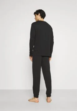 Pier One Pyjama - Black -Modekledingwinkel b9b8fb88b64649ea840444d93817e424