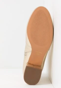 Anna Field Korte Laarzen - Gold 15 Anna Field Korte Laarzen - Gold -Modekledingwinkel c469a4e915e944edacb7db551c6d118c