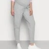 Slim Fit Joggers - Overbump - Trainingsbroek - Light Grey -Modekledingwinkel e52ff0f6c6fa40c283de7ad8a90a1e41