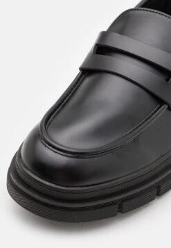 YOURTURN Instappers - Black 12 YOURTURN Instappers - Black -Modekledingwinkel fbe1d69ec73d424097583e846261fdbb