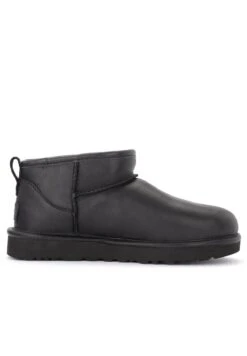 Ugg Korte Laarzen - Nero 11 Ugg Korte Laarzen - Nero -Modekledingwinkel fe6e13a03b4f492794197372e64ad59a
